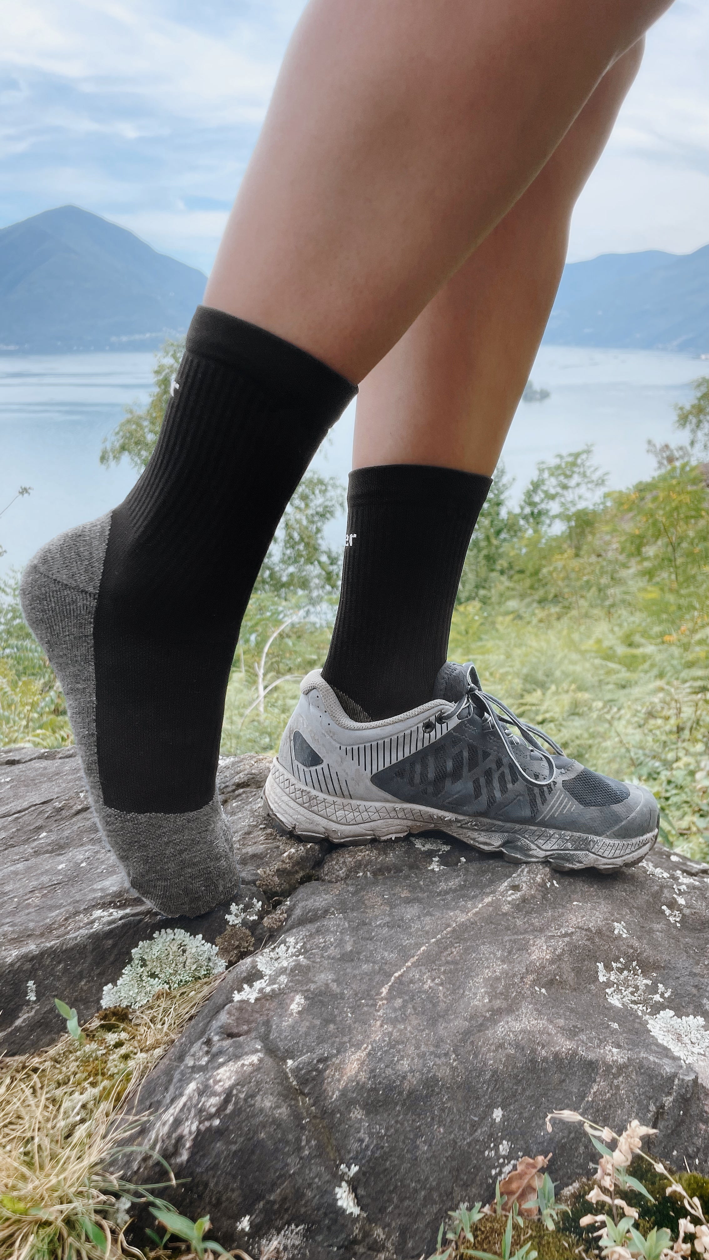 Sport-Kurzsocke aus Merinowolle und Seide mit Stützfunktion